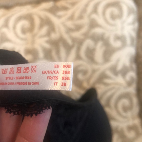 Gorgeous Scandale black bra, 36B - Picture 5 of 6